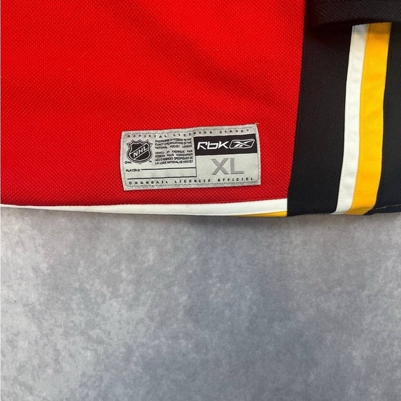 Calgary Flames RED NHL Jersey XL Reebok AB shoulder patch Matthew Lombardi #18 - Picture 4 of 4